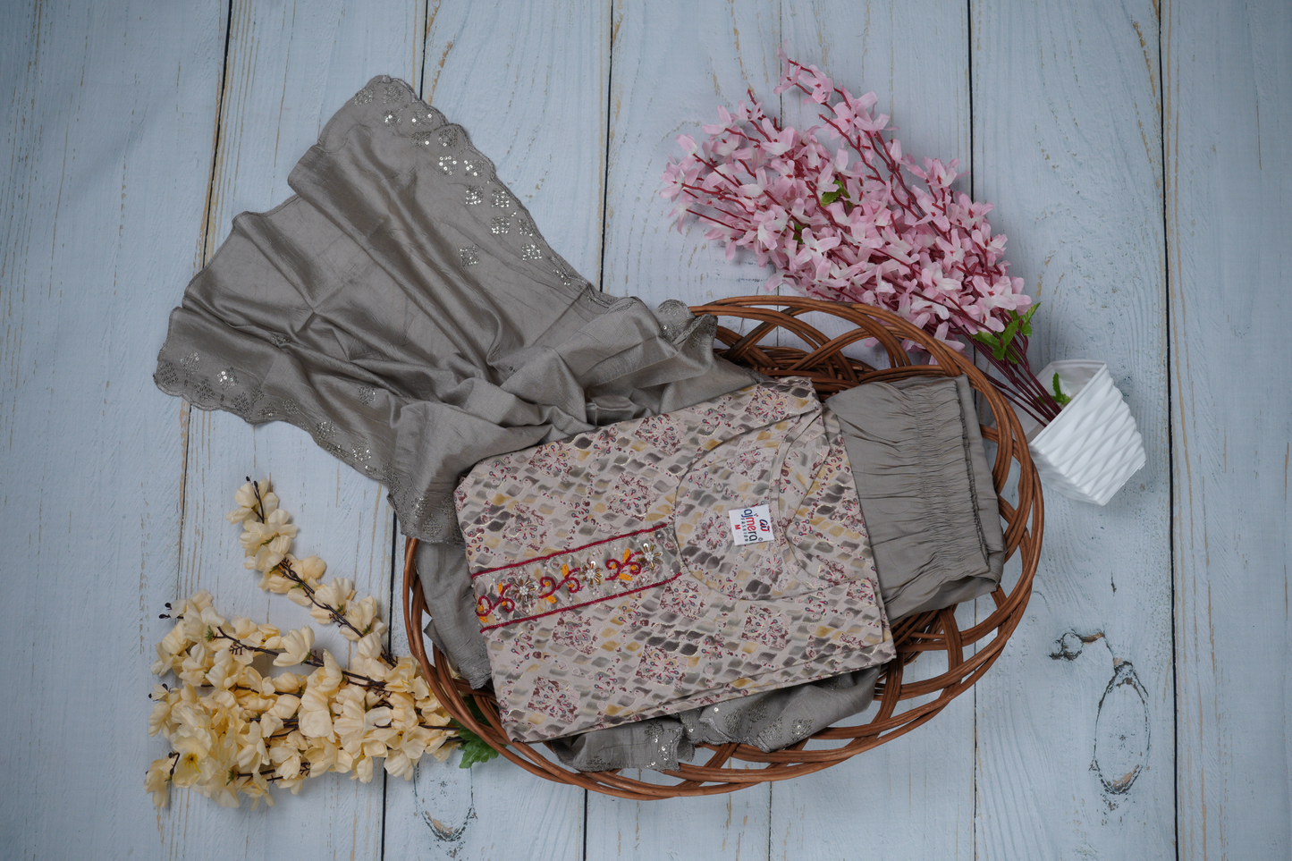 Oozing Sophistication Unstitched Dress Material Suit