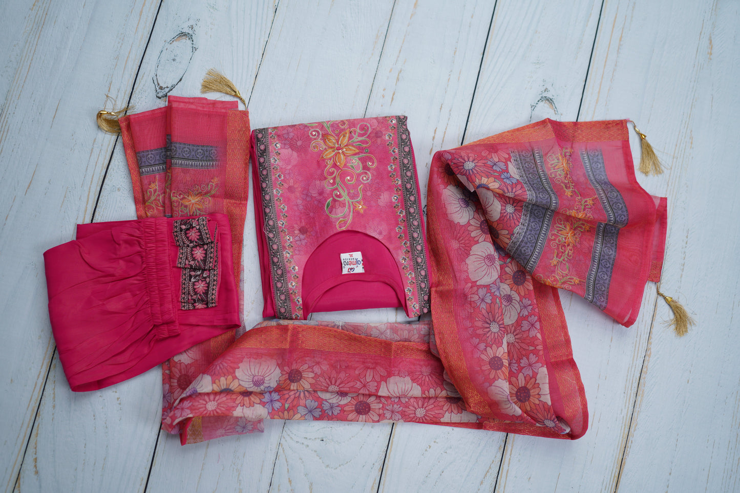 Rich Dress Material Exudes Timeless Elegance Suit