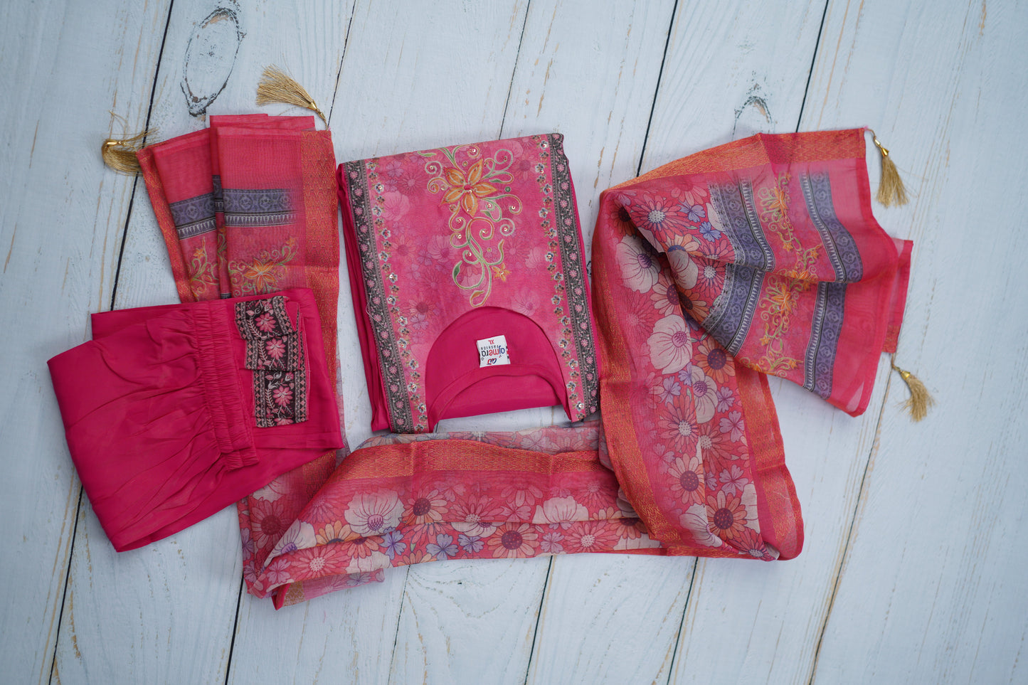 Rich Dress Material Exudes Timeless Elegance Suit