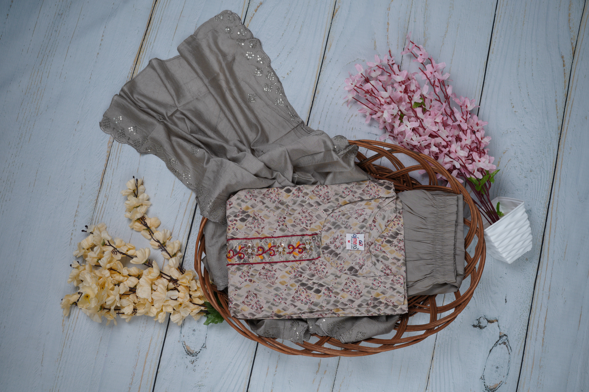 Oozing Sophistication Unstitched Dress Material Suit